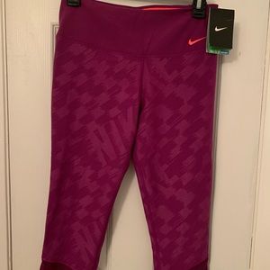 Nike dri-fit workout capris